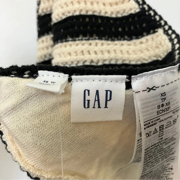 Gap Crochet Black & White Stripe Halter  Crop Top - Picture 9 of 10